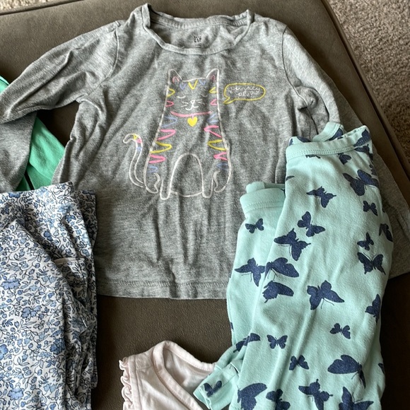 GAP bundle - Picture 3 of 7